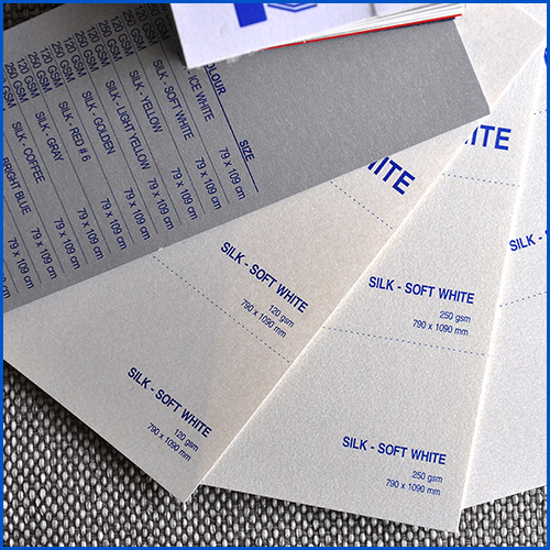Giấy Silk Soft White